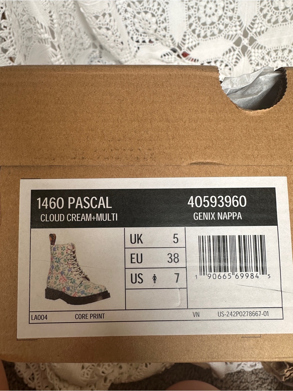 Dr. Martens 1460 Pascal Floral Reclaimed Leather Boots Cloud Cream Multi Sz7 - Picture 15 of 15